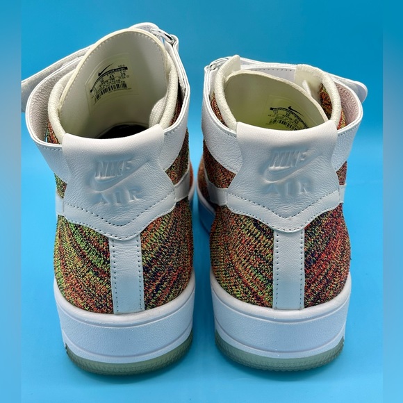 Nike Air Force 1 Ultra Flyknit Mid - Picture 3 of 8